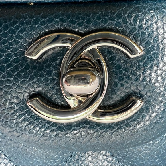 CHANEL Large Classic Double Flap CAVIAR Leather • DENIM Color • Silver-Tone HW - Picture 13 of 15
